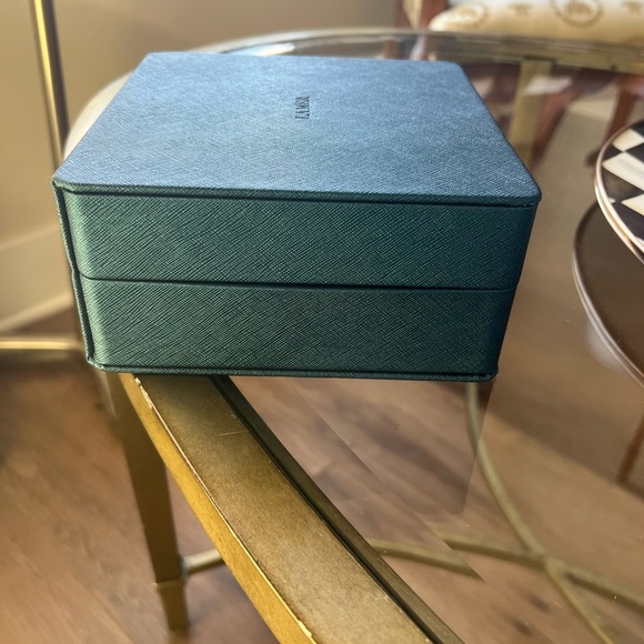 Super cute La Mer box - Picture 5 of 5